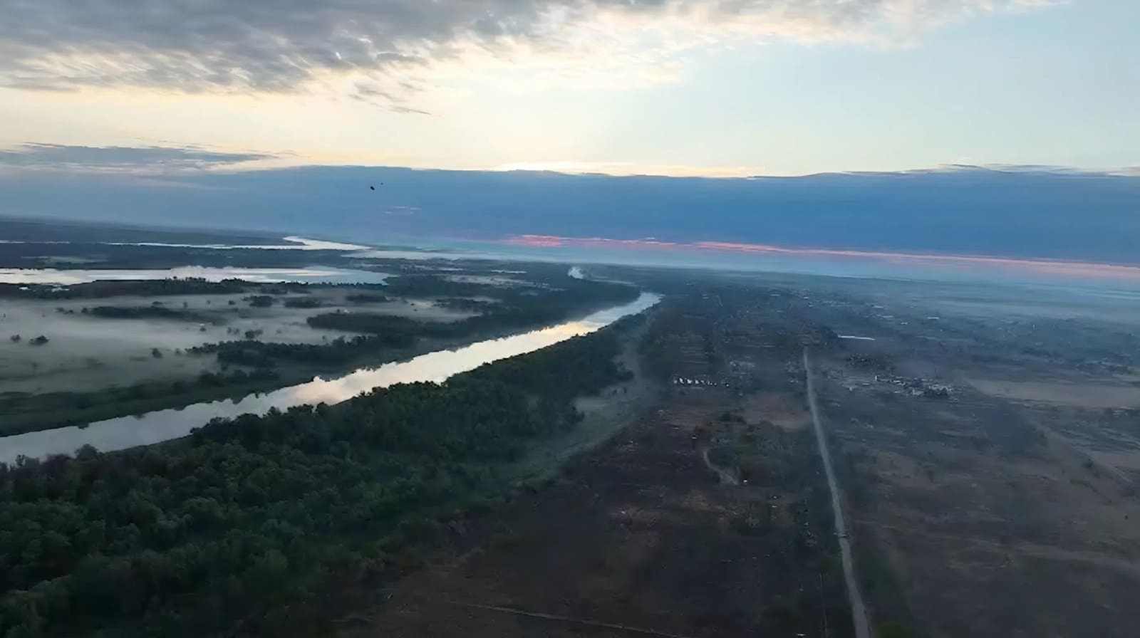 Вид із дрона на лівобережжя Херсонщини